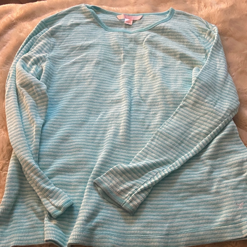 Mint Green Woman’s Long Sleeve Top